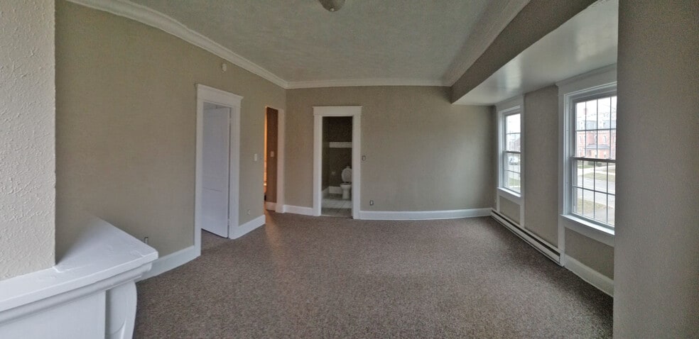 Apt 3 - Living Room - 542 6th W St