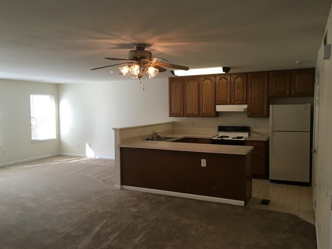 Building Photo - MFI Single Family, Heather Road