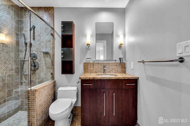 Building Photo - 2016 Aspen Dr