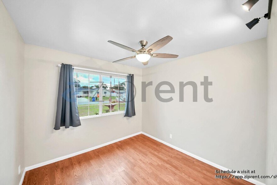 Building Photo - 2335 Logan St