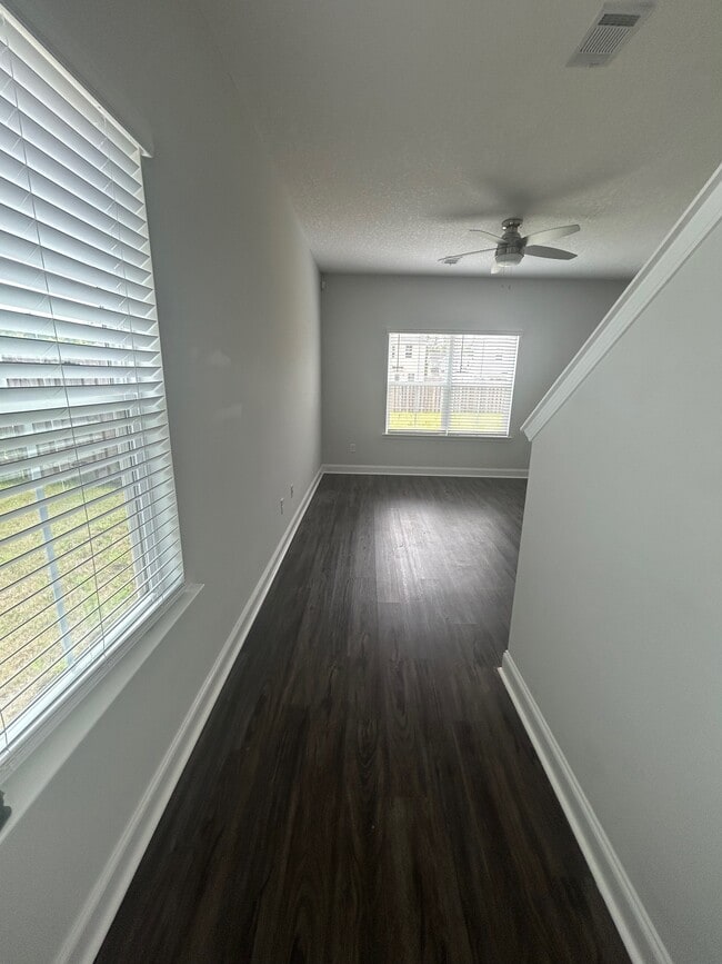 Building Photo - 864 Grayson Ave