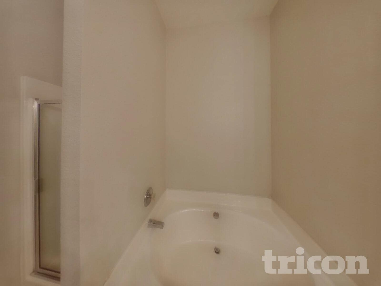 Building Photo - 5417 Elk Ridge Dr