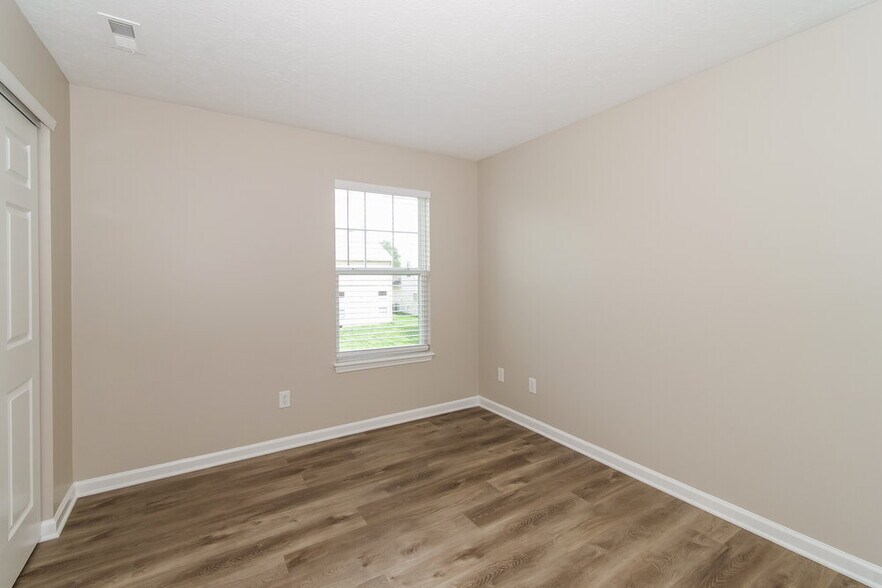 Building Photo - 7153 Wellwood Dr