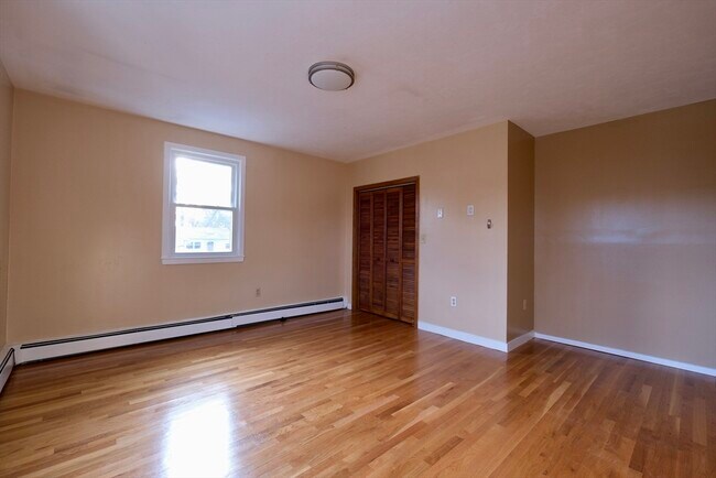 Building Photo - 26 Cleveland St