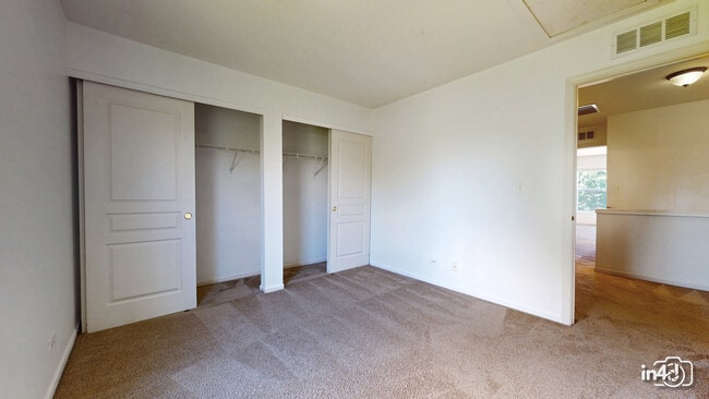 Building Photo - 529 Metropolitan St