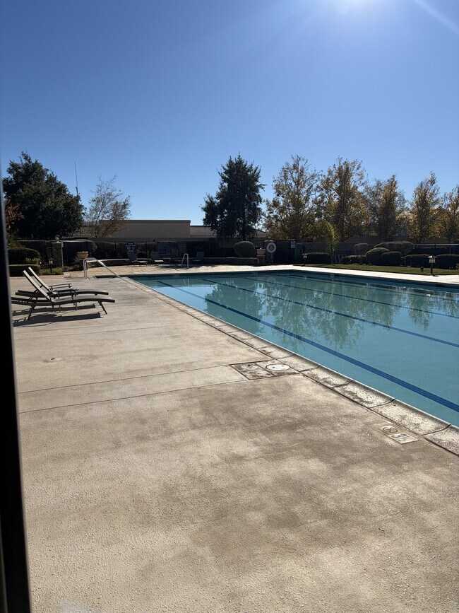 Building Photo - 11561 Park Ln