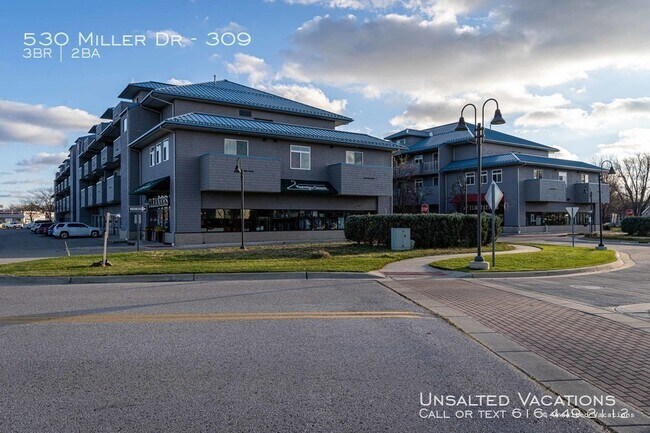 Building Photo - Grand Landing Condo