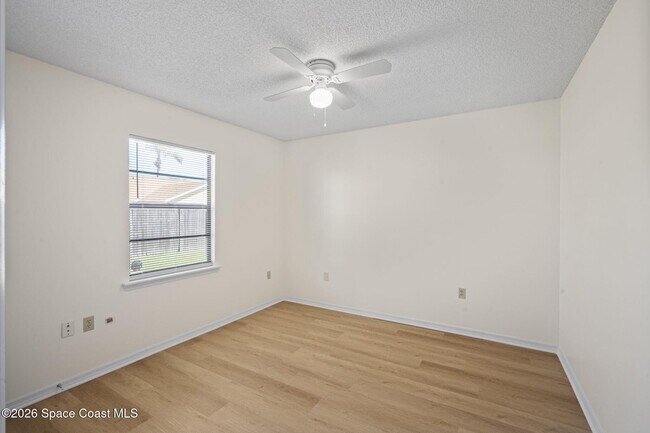 Building Photo - 1780 Stewart Pl