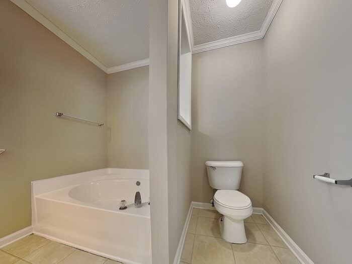 Building Photo - 488 Old Tree Dr