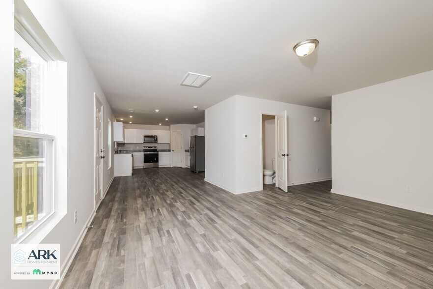 Building Photo - 6327 Century Ln