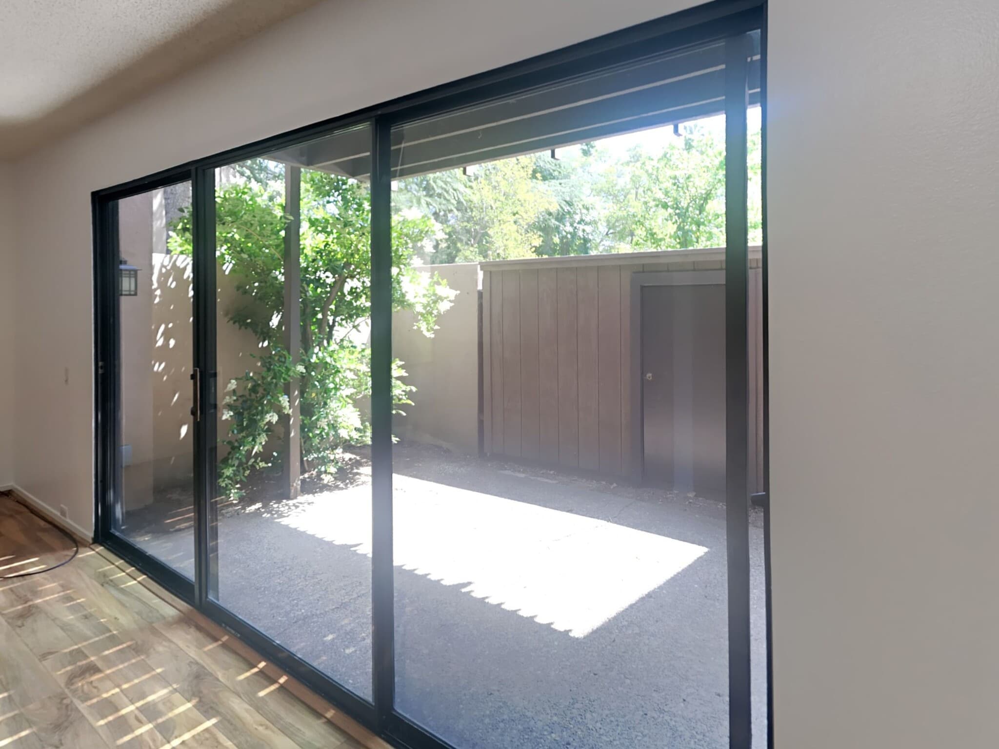 Building Photo - 639 Woodside Sierra