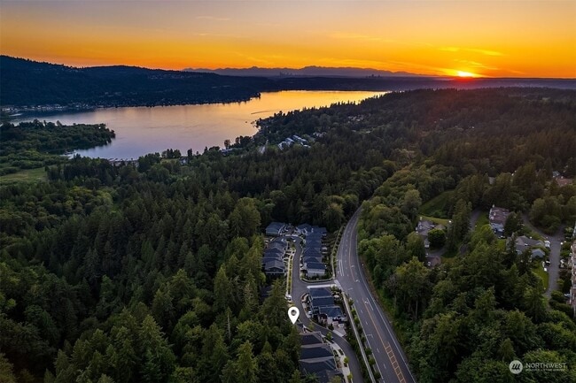 Building Photo - 22320 SE 43rd Pl