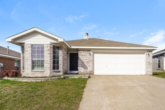 Building Photo - 2500 Ensenada Ln