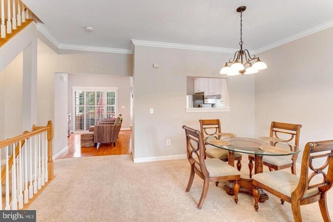 Building Photo - 14220 Madrigal Dr