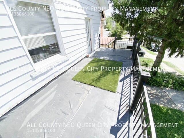 Building Photo - 2348 Highland Ave