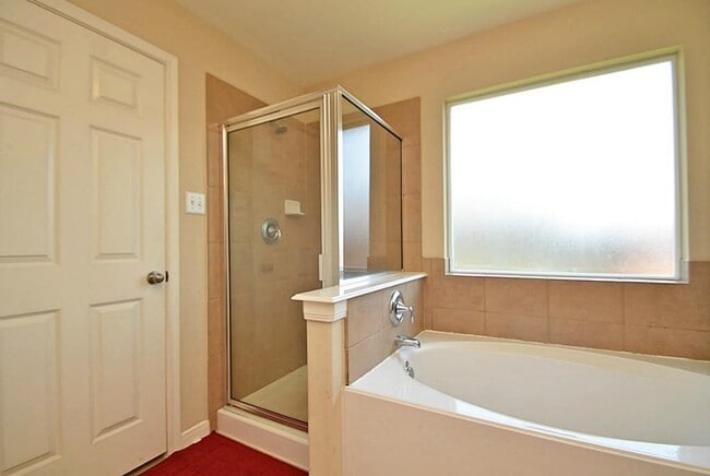 Building Photo - 15834 Sarasam Creek Ct