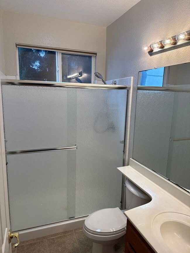 Building Photo - Everything you wanted