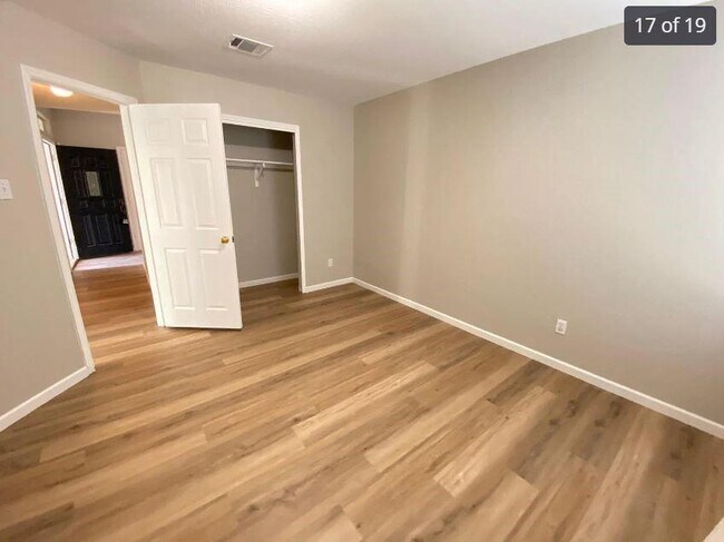 Building Photo - 1413 Haley Gray Dr