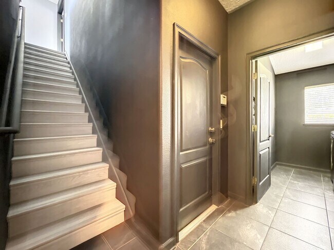 Building Photo - Gated, Lake Nona Luxury