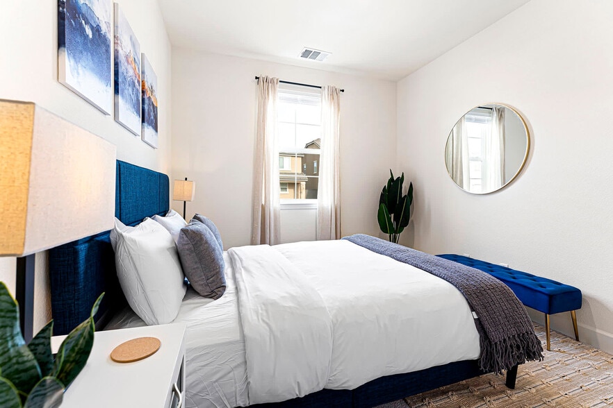 Building Photo - 2021 Maradona Dr