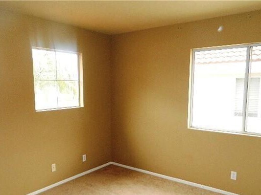 Building Photo - BEAUTIFUL MOUNTAIN VIEW 4BED/3BATH PLUS DE...