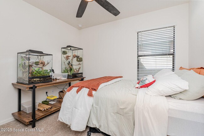 Building Photo - 943 Remington Green Dr SE