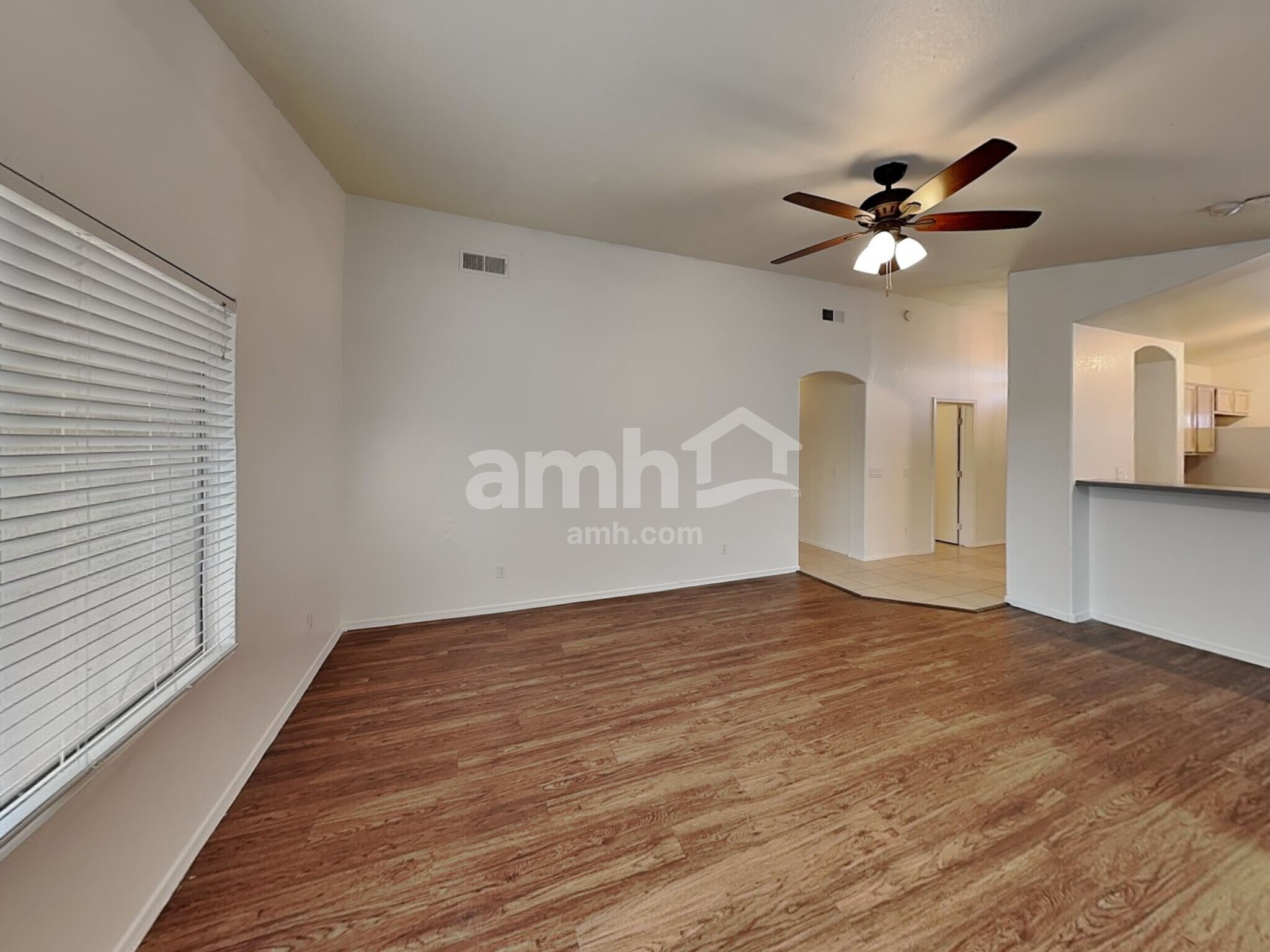 Building Photo - 9045 W Holly St