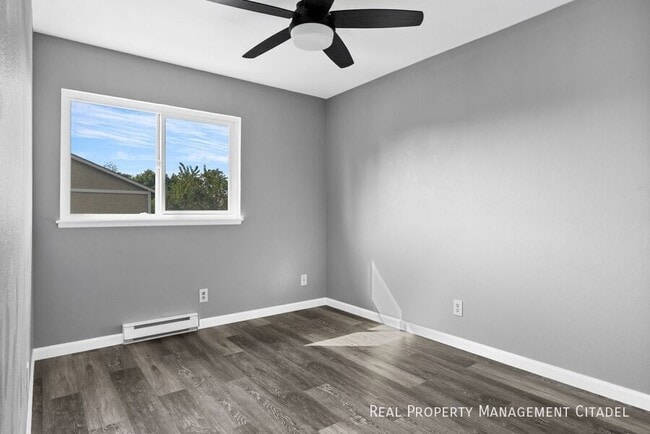 Building Photo - 11104 Grant Way