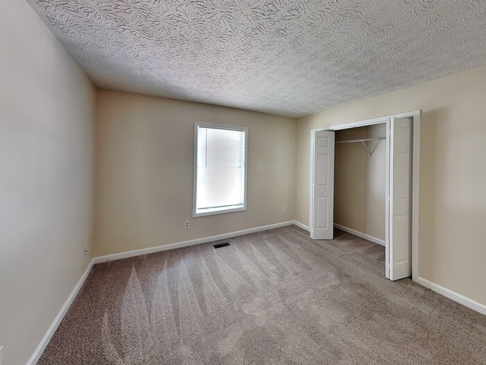 Building Photo - 116 Whirlaway Dr