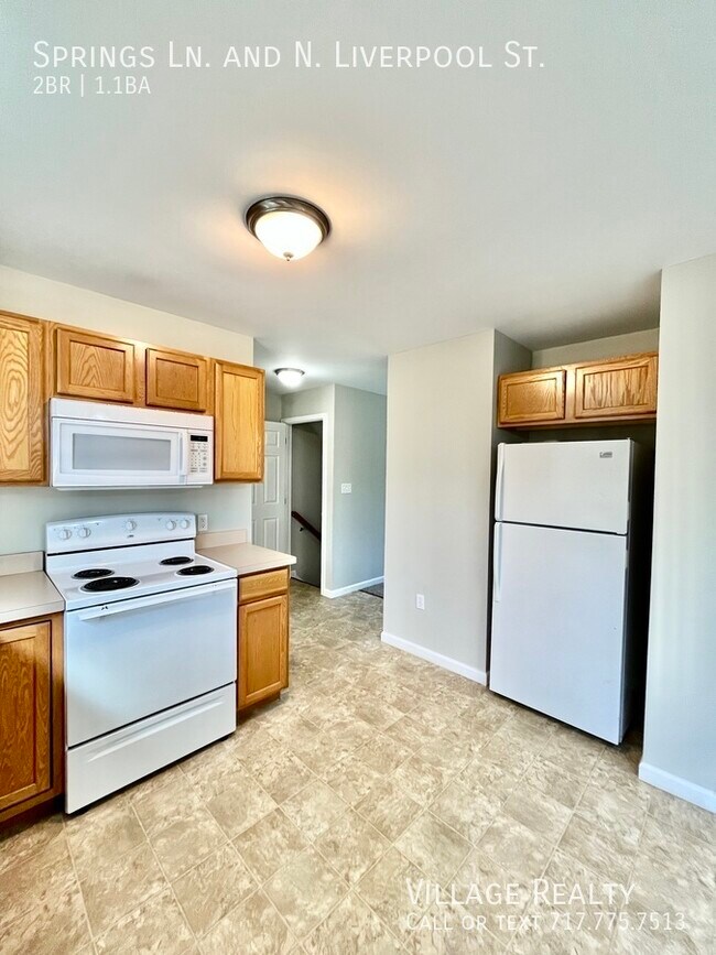 Building Photo - 155 Springs Ln
