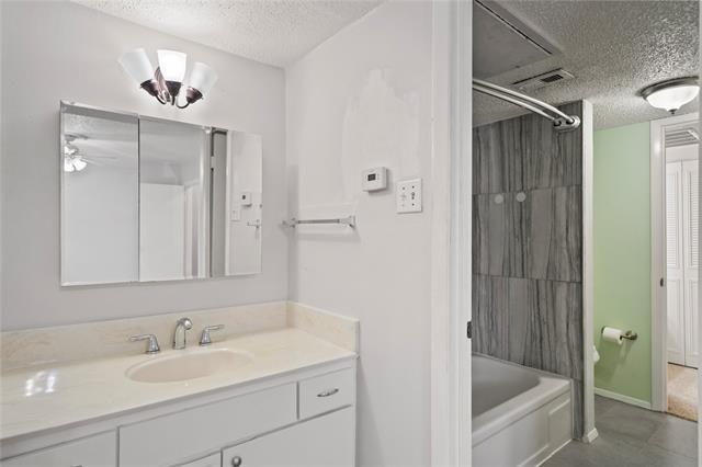 Building Photo - 4020 Holland Ave