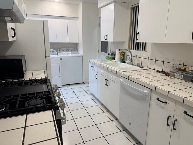 Building Photo - 12239 W Washington Blvd