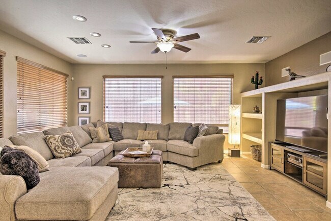 Building Photo - 3759 E Fruitvale Ave