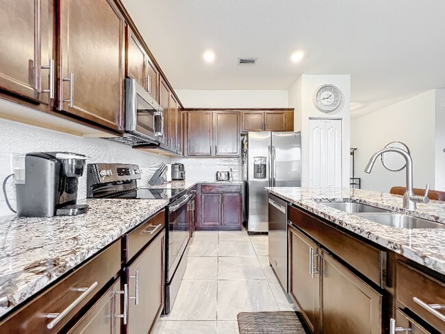 Building Photo - 12579 NW Milestone Pl