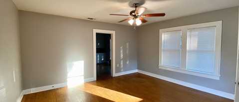 Building Photo - 2737 Canton Dr