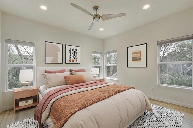 Building Photo - 2503 S 6th St