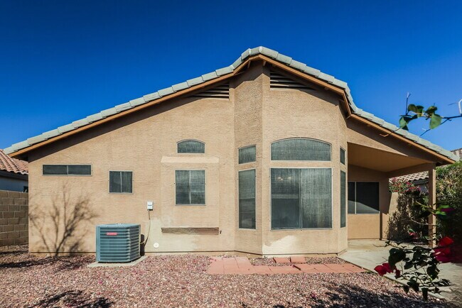 Building Photo - 12913 W Sheridan St