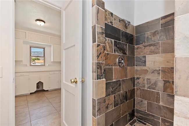 Building Photo - 3495 N Sierra Way