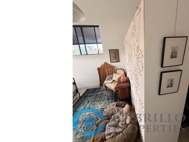 Building Photo - 3771 Centre St