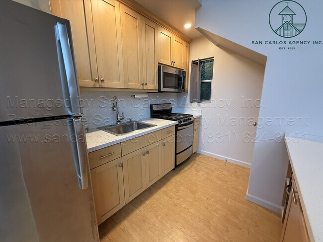 Building Photo - Two Bedroom Carmel Highlands Enclave with Ocean Views