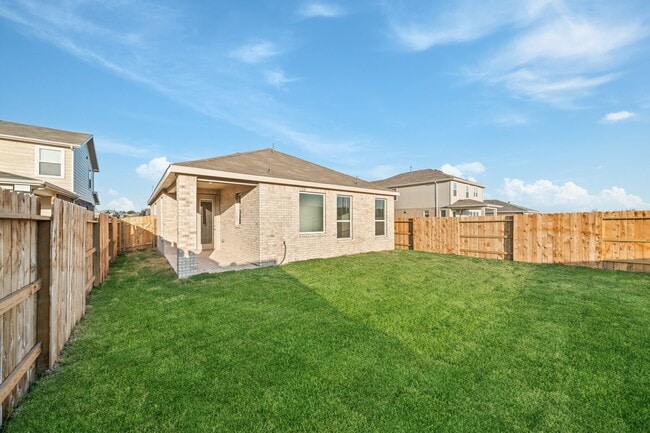 Building Photo - 15719 Autumn Chicory Dr