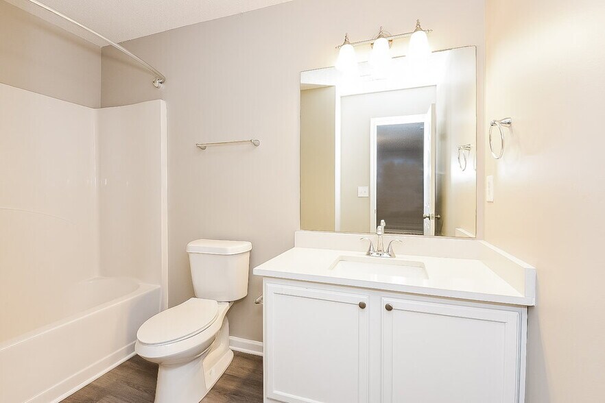 Building Photo - 1146 Brookstone Rd