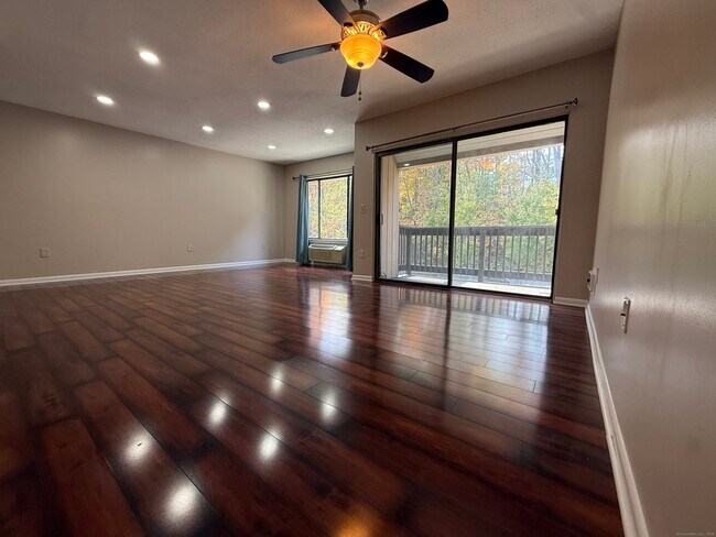 Building Photo - 175 Mill Pond Rd