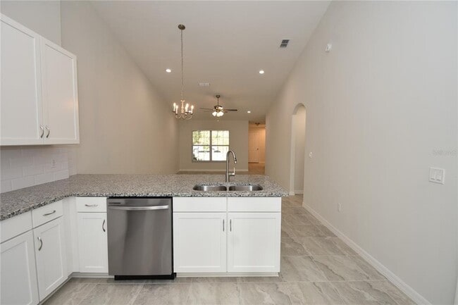 Building Photo - 11 Buttonwood Ln