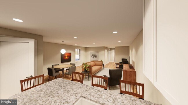 Building Photo - 30 W Broad St