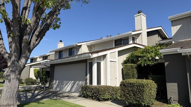 Building Photo - 626 Marlin Ct