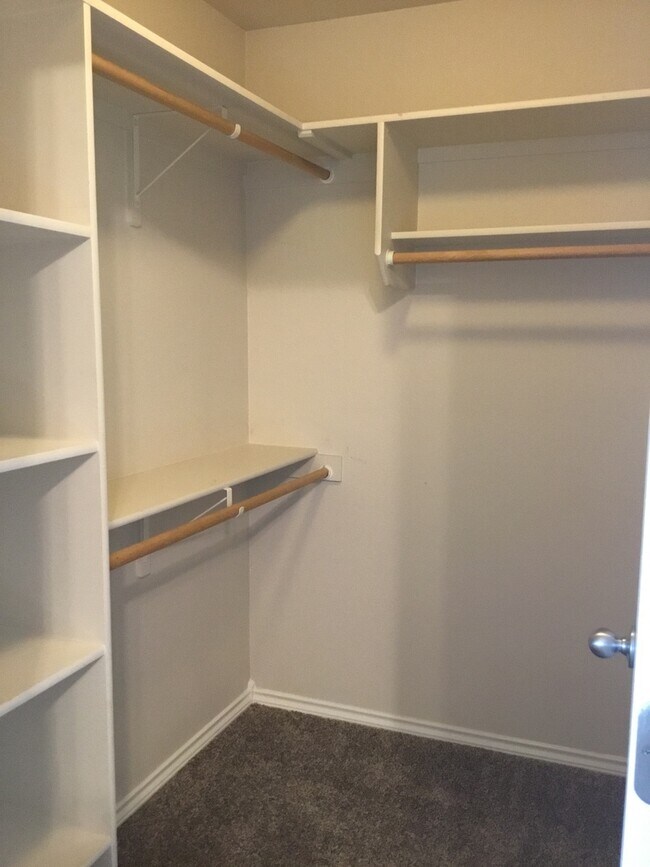 Building Photo - Beautiful & Spacious Four Bedroom Meridian Home!!!