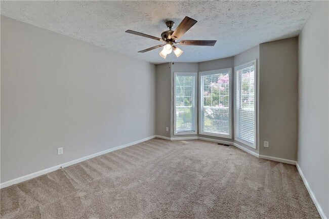 Building Photo - 1874 Manor Oak Ln NE