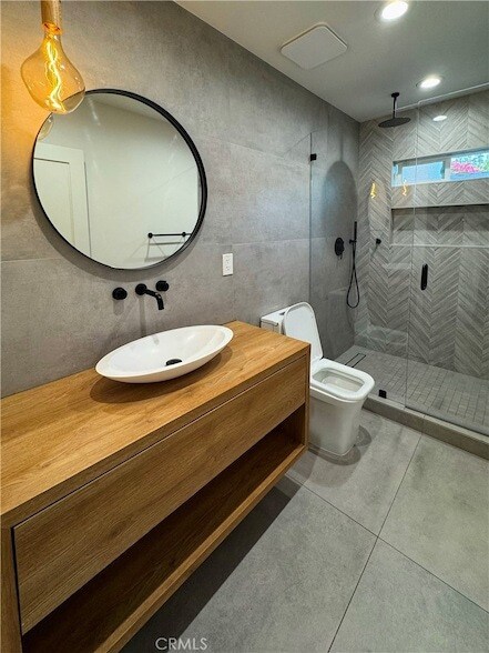 Building Photo - 22539 Dolorosa St