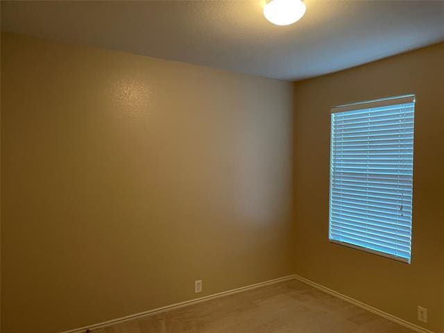 Building Photo - 2637 Van Buren Dr